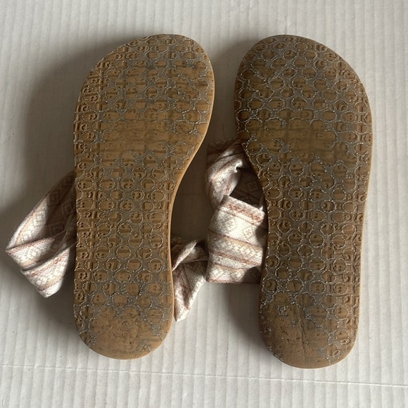 Sanuk Cream And Brown Aztec Print Yoga Slingback Sandals - Picture 10 of 10